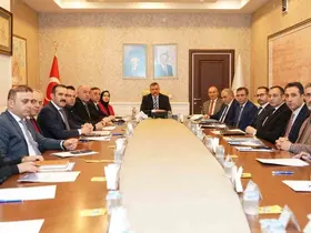 Başkan Özakalın, il istihdam ve mesleki eğitim kurulu toplantısına katıldı
