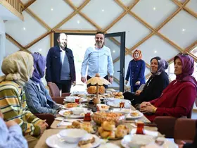 Başkan Özlü, Başiskele’nin üretken kadınları ile bir araya geldi
