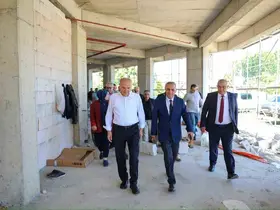 Başkan Özlü, otel yatırımını yerinde inceledi
