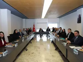 Başkan Şadi Özdemir sanayi bölgeleri temsilcileriyle bir araya geldi
