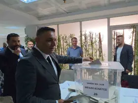 Başkan Sadıkoğlu, oyunu kullandı
