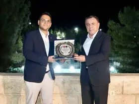 Başkan Şahin, Midyat Devlet Hastanesi yönetimi ve hekimlerle bir araya geldi
