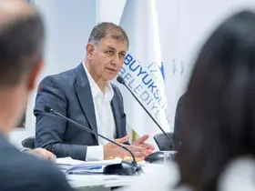 Başkan Tugay: "Zeytinin değerini ekonomiye yansıtmalıyız"
