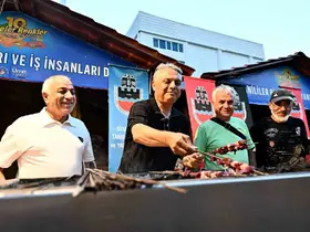 Başkan Uysal: "Bu ülkenin temeli kültürdür, kültürlerin kaynaşmasıdır"
