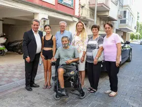 Başkan Yetişkin’den akülü sandalye desteği
