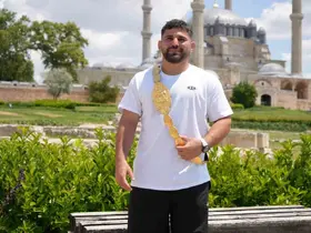 Başpehlivan Erkan Taş: "Hedefim altın kemeri uzun yıllar korumak"
