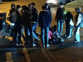 Batman’da motosikletten savrulan kurye yaralandı
