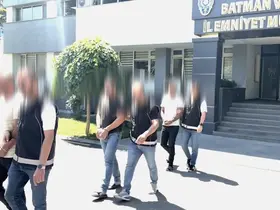 Batman’da pamuk yüklü iki tırda 112 kilo esrar ele geçirildi
