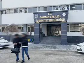 Batman’da yabancı uyruklu bir  şahsın midesinden 64 parça uyuşturucu çıktı

