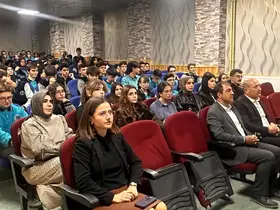 Bayburt Fen Lisesinde Erasmus+ ve eTwinning fırsatları tanıtıldı
