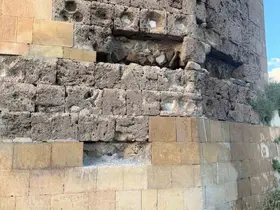 Bayburt Kalesi’nin girişinde düşme riski bulunan taşlar 2027 yatırım programına teklif edildi
