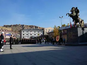 Bayburt’ta 10 Kasım Atatürk’ü Anma Günü çelenk sunumuyla başladı
