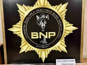 Bayburt’ta 616 gram metamfetaminle yakalanan 2 şüpheli tutuklandı
