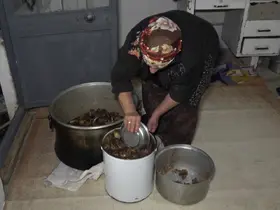 Bayburt’ta kışlık kavurma geleneği devam ediyor
