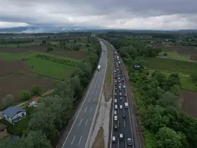 Bayram tatilinin ilk sabahında Sakarya geçişinde trafik durma noktasına geldi

