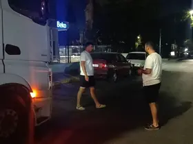 Beko önünde saatlerce bekletilen tırcılardan tepki
