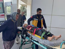 Belediyenin su arıza minibüsü elektrikli bisikletle çarpıştı: 2 çocuk yaralı