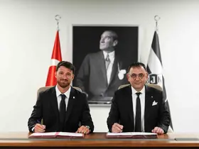 Beşiktaş, Salih Özcan ile 3+1 yıllık sözleşme imzaladı
