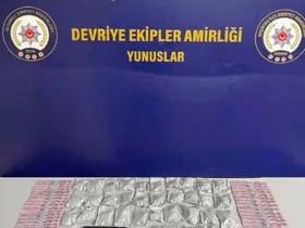 Beşiktaş’ta şüphe üzerine durdurulan araçta çamaşır makinesine gizlenmiş 37 paket esrar ele geçirildi

