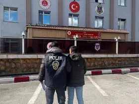 Bilecik’te 17 dosyadan 23 yıl hapis cezası bulunan şahıs yakalandı
