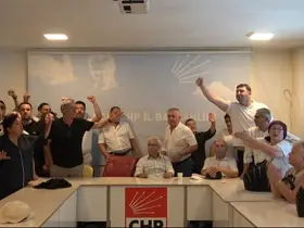 Bilecik’te CHP binasında gergin anlar
