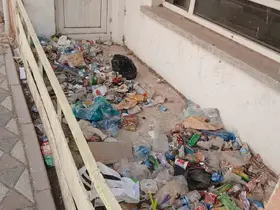 Bilecik’te metruk bina tehlike saçıyor
