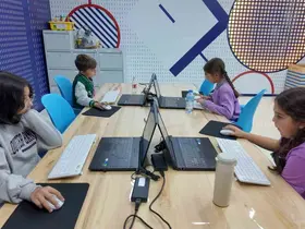 Bilim Demirci bölgenin eğitim üssü oldu
