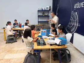 Bilim Sincan’da geleceğin mühendisleri kendi robotlarını üretiyor
