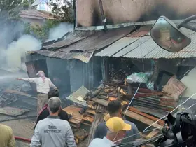 Bingöl’de ev yangını: 2 kişi dumandan etkilendi
