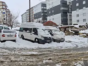 Bitlis’te kar yağışı nedeniyle 82 köy yolu ulaşıma kapandı
