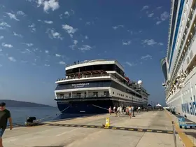 Bodrum’a 2 gemi birden geldi
