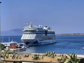 Bodrum’a 3 gemiyle 2 bin 761 turist geldi
