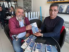 Bodrum’da emekli polis memurundan şiir kitabı imza gününe yoğun ilgi
