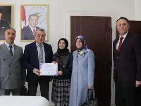 Bölge birincisi öğrenciye Kaymakam Öztürk’ten tebrik

