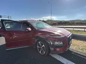 Bolu Dağı Tüneli girişinde otomobil bariyerden bariyere savruldu: 2 yaralı
