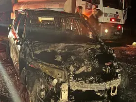 Bolu’da seyir halindeki otomobil alev alev yandı
