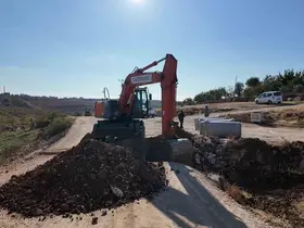 Bozova’da deforme olan yol yenileniyor
