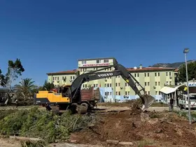 Bozyazı Devlet Hastanesi ek hizmet binası için ilk kazma vuruldu
