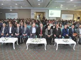 BTÜ’de yapay zekâ sempozyumu: "Gelişen yapay zekâ değil insan zekâsıdır"
