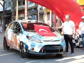 Buharkent’te yarış, ’seremonik start’ ile başladı
