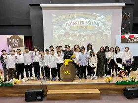 Bulut Başarı Koleji’nde değerler sahneye taşındı
