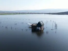 Bungalovlar, göl evi oldu
