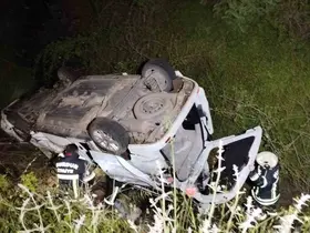 Burdur’da kontrolden çıkan araç uçuruma devrildi: 3 yaralı
