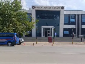 Burdur’da polise saldıran koca tutuklandı, karısı adli kontrolle serbest
