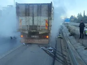 Burdur’da seyir halindeki kamyonette yangın
