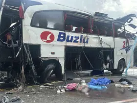 Burdur’da yolcu otobüsü devrildi: 1 ölü, 8 yaralı
