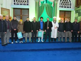 Burhaniye’de Türkiye Gençlik Vakfından Sabah Namazı Buluşması düzenledi
