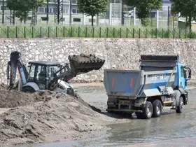 Bursa Büyükşehir’den Hüdavendigar’da dere temizliği
