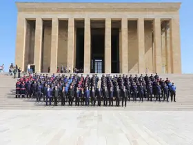 Bursa İtfaiyesi’nden Anıtkabir’e ziyaret
