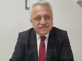 Bursa siyasetinin tanınan ismi eczacı Ayhan Özbek hayatını kaybetti
